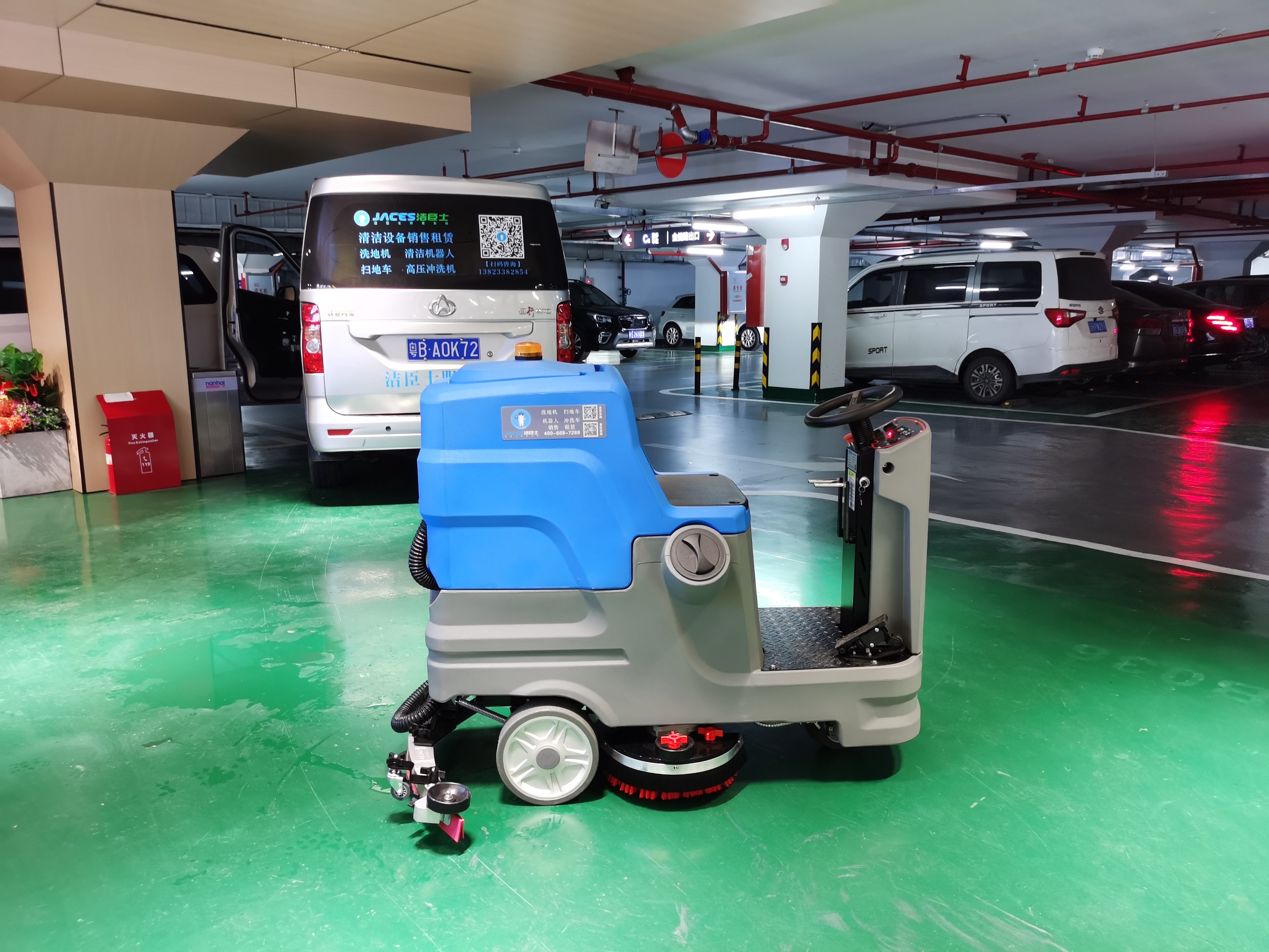 租用潔臣士洗地機(jī)年底工廠開(kāi)荒保潔新選擇